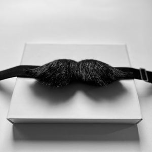 MOUSTACHE