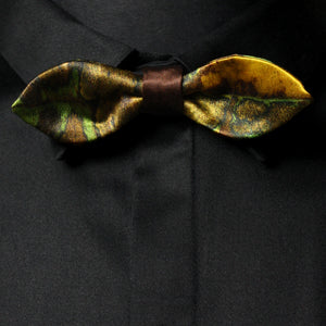 LEAVES BOW TIE